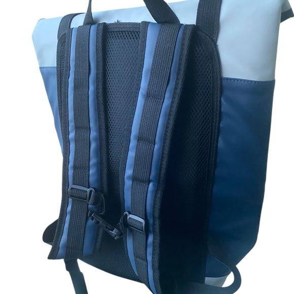 BACKPACK COOLER Blue Grey Roll-Top Velcro Closure Oversized New Without Tags - Picture 2 of 14